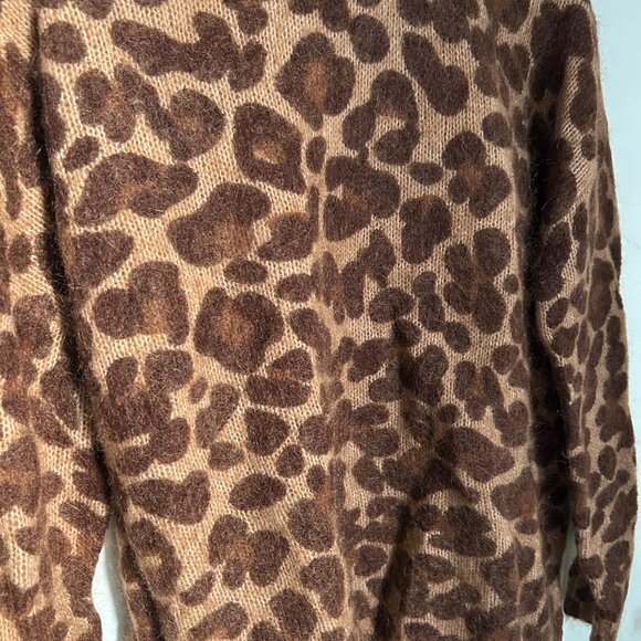 La Maille Sezane Paris Leopard Print Gianni Sweater - Long Sleeve Top - Picture 4 of 6